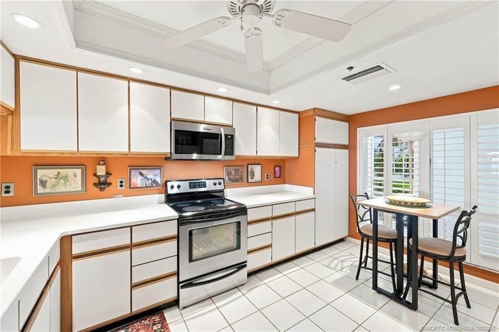 184 NE Edgewater Drive , Unit 1104, Stuart, FL 34996 Photo