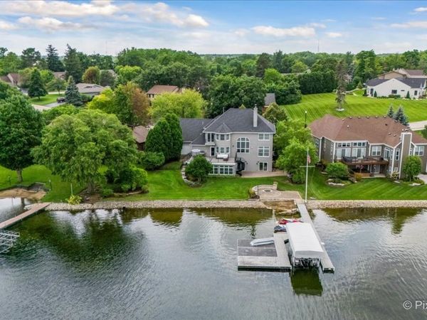 15 Shoshoni Trail , Lake Villa, IL 60046
