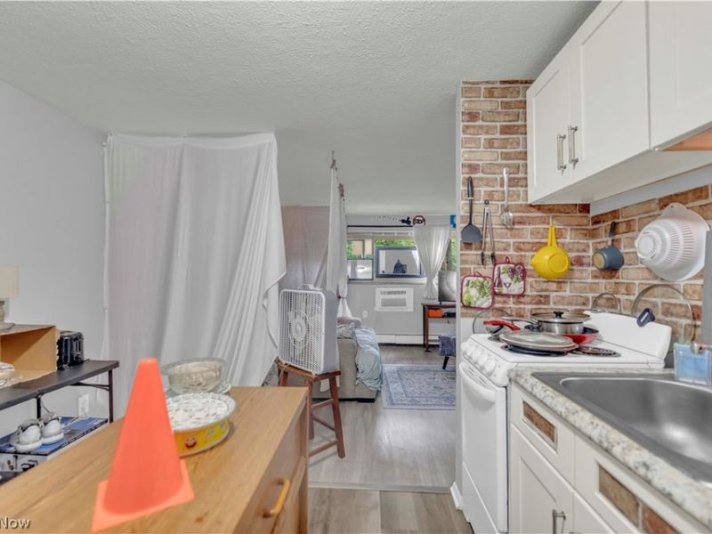 115 S Rocky River Drive, Unit 406, Berea, OH 44017 Photo 7