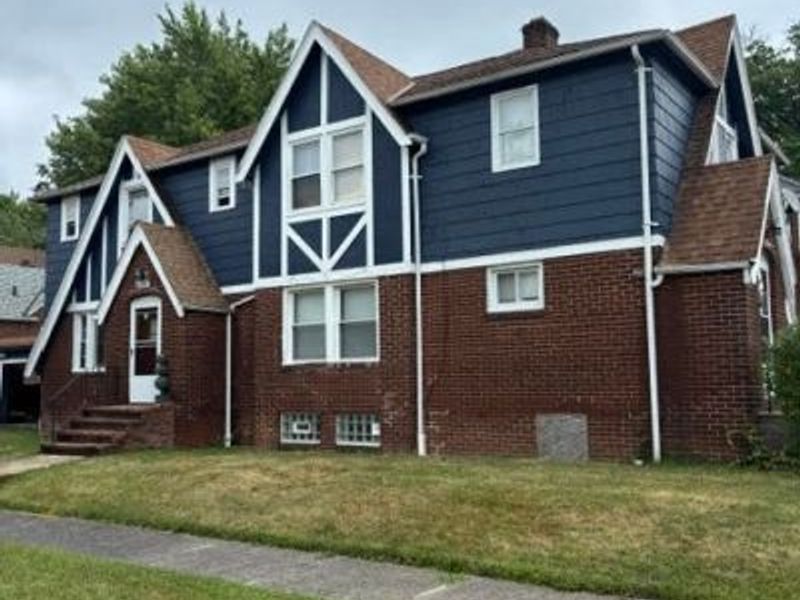 934 Ravine Drive, Cleveland Heights, OH 44112 Photo 3