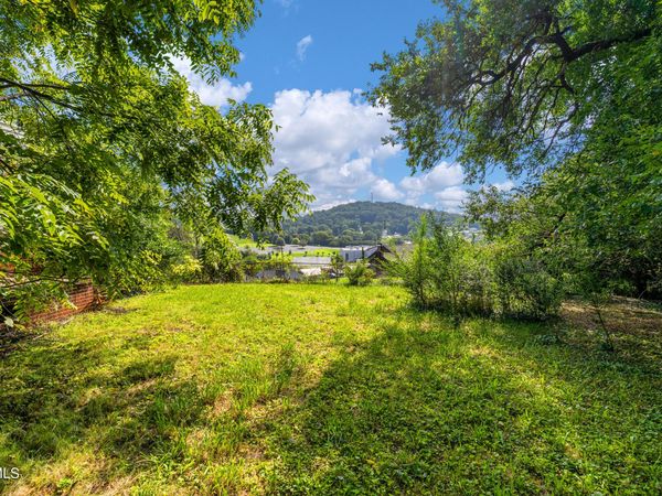 1605 Highpoint Avenue, Kingsport, TN 37665
