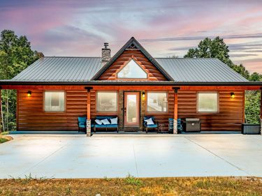 1003 Hickory Point Drive, Monticello, KY 42633