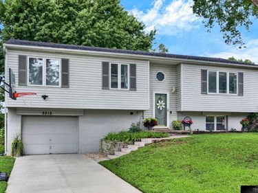 2212 N 191 Avenue, Elkhorn, NE 68022