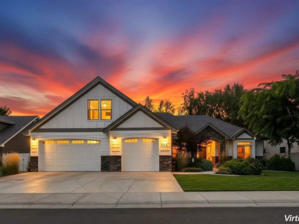 345 S Winslow Bay Way, Star, ID 83669