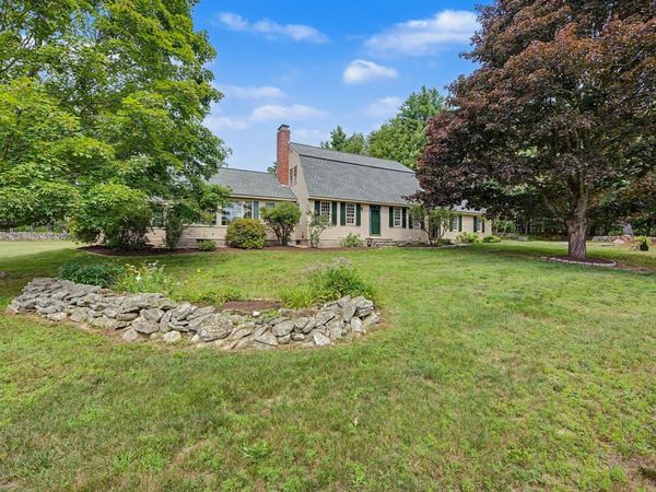 1526 King Hill Road, New London, NH 03257
