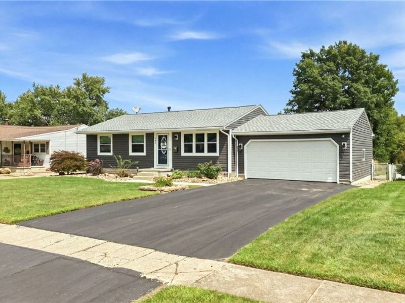 723 Dresden Drive, Hubbard, OH 44425 Photo 33