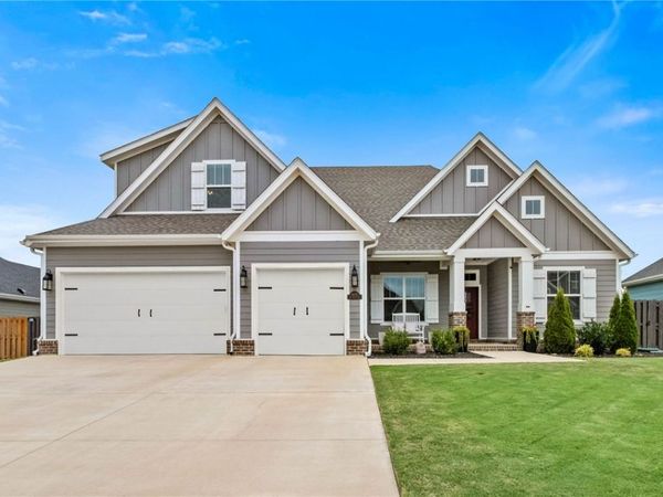 6416 S 62nd Street, Rogers, AR 72758