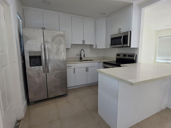 181 NE 168th Street, North Miami Beach, FL 33162