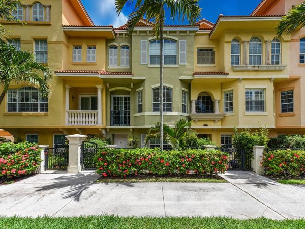 2570 Gardens Parkway, Palm Beach Gardens, FL 33410