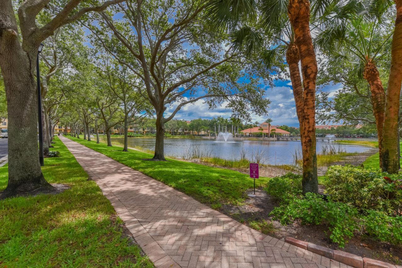 2570 Gardens Parkway, Palm Beach Gardens, FL 33410 Photo