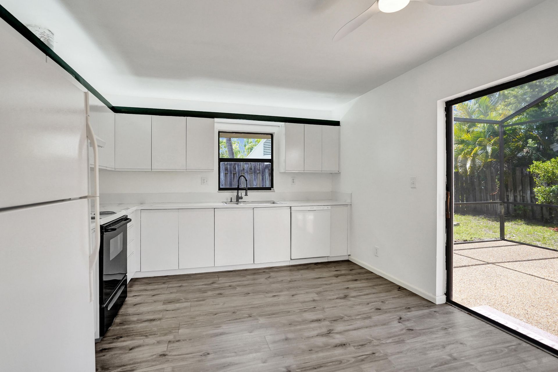 820 NW 21st Way, Unit 820, Delray Beach, FL 33445 Photo