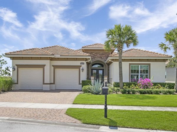 17001 SW Sapri Way, Port St. Lucie, FL 34986
