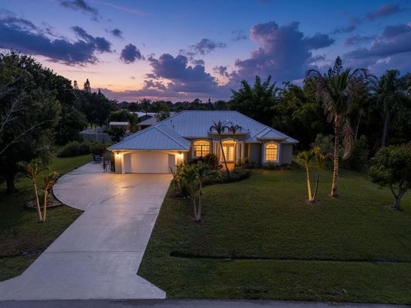 2142 SE Morningside Boulevard, Port St. Lucie, FL 34952