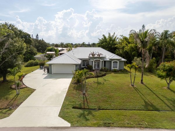 2142 SE Morningside Boulevard, Port St. Lucie, FL 34952