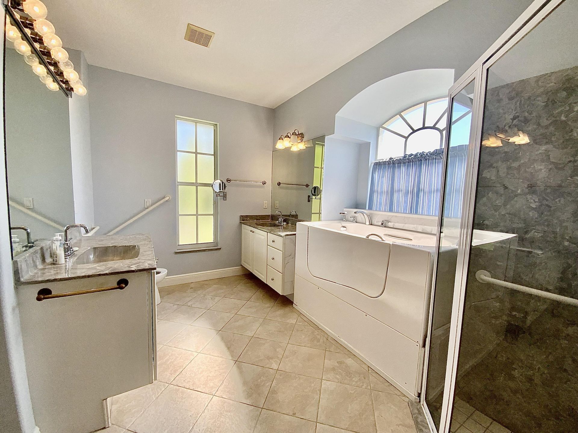 2142 SE Morningside Boulevard, Port Saint Lucie, FL 34952 Photo