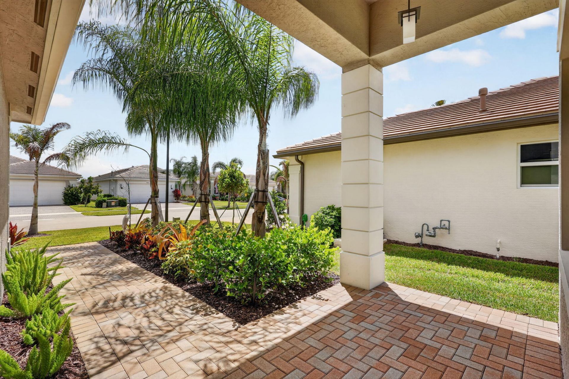 14237 SW Waterfall Lane, Port Saint Lucie, FL 34987 Photo