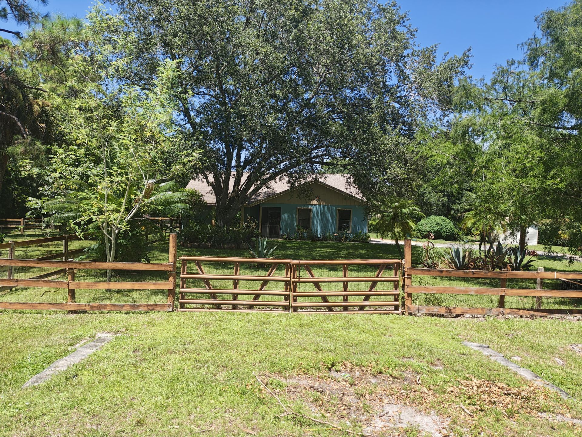 13881 42nd Road N, West Palm Beach, FL 33411 Photo