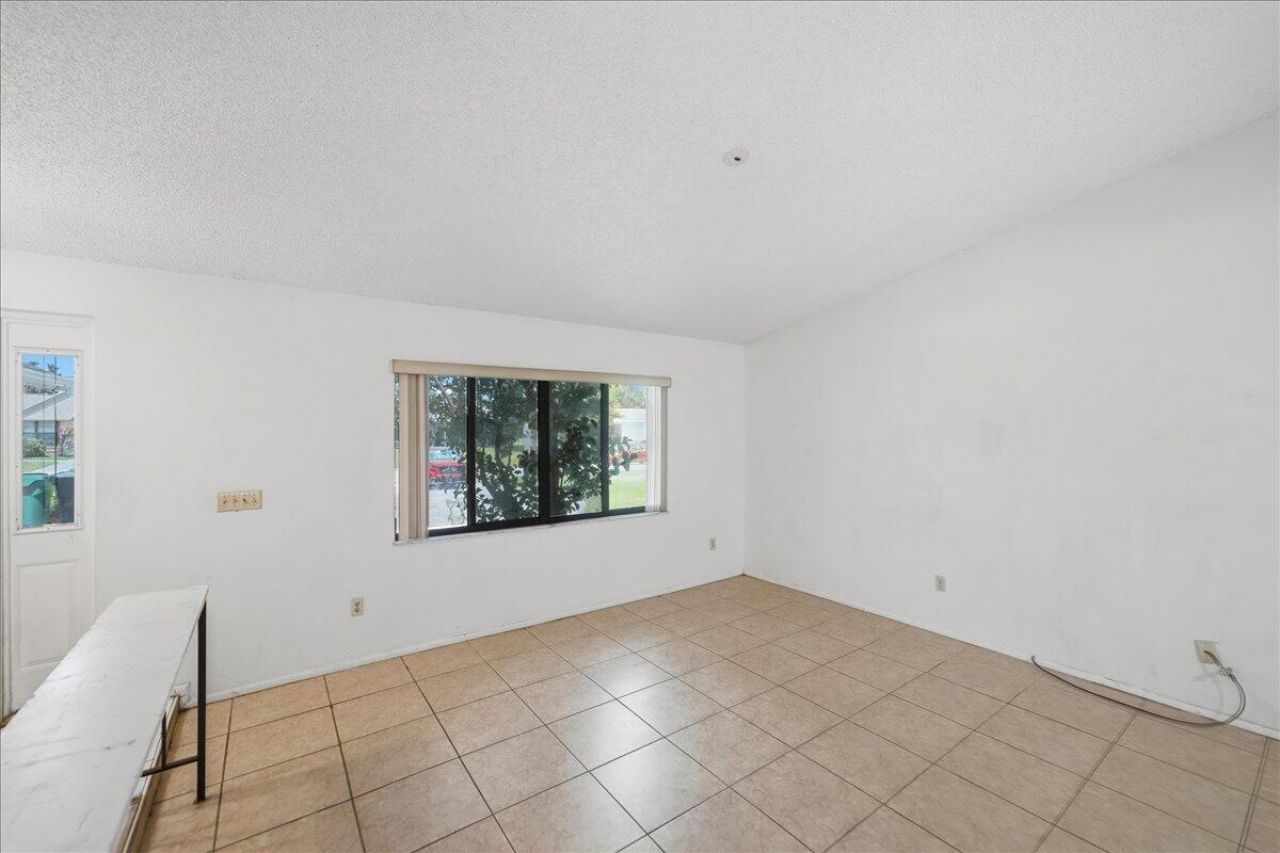 1646 SE Holiday Road, Port Saint Lucie, FL 34952 Photo