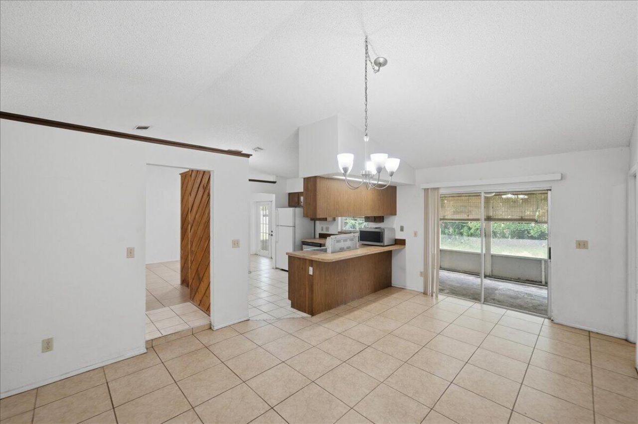 1646 SE Holiday Road, Port Saint Lucie, FL 34952 Photo