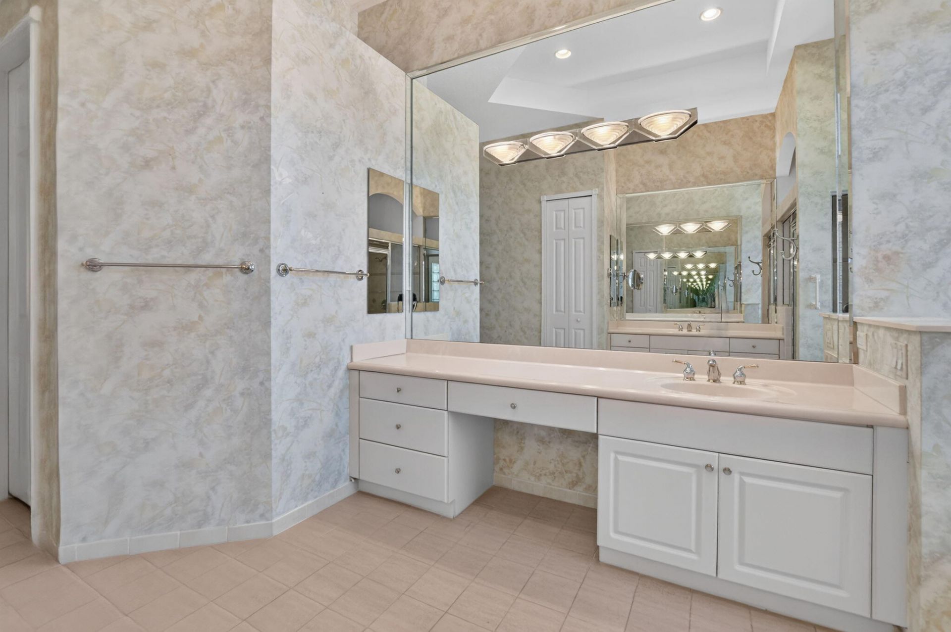 8100 Muirhead Circle, Boynton Beach, FL 33472 Photo