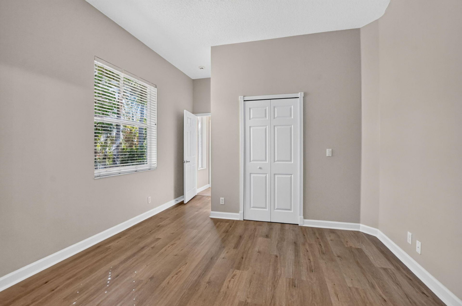 8100 Muirhead Circle, Boynton Beach, FL 33472 Photo