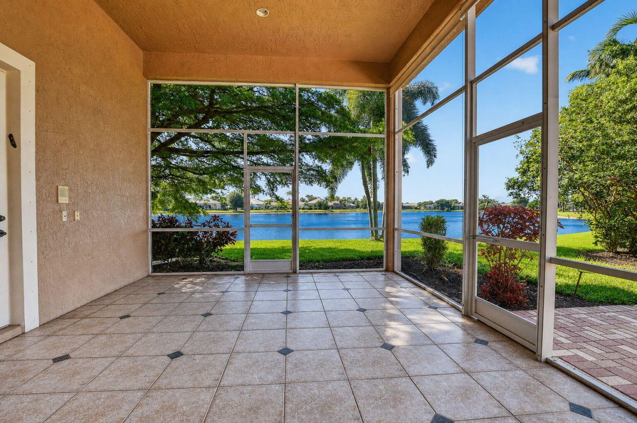 8100 Muirhead Circle, Boynton Beach, FL 33472 Photo