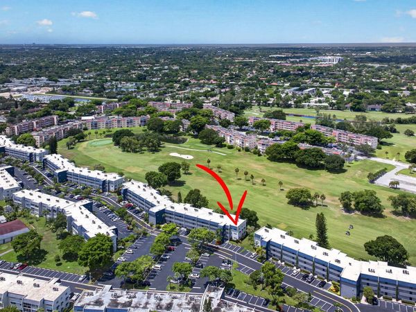7827 GOLF CIR Drive, Unit 301, Margate, FL 33063