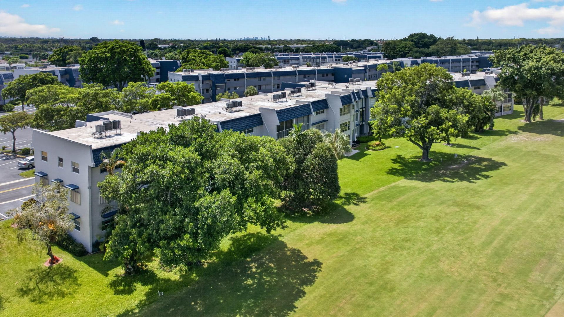 7827 Golf Cir Drive, Unit 301, Margate, FL 33063 Photo