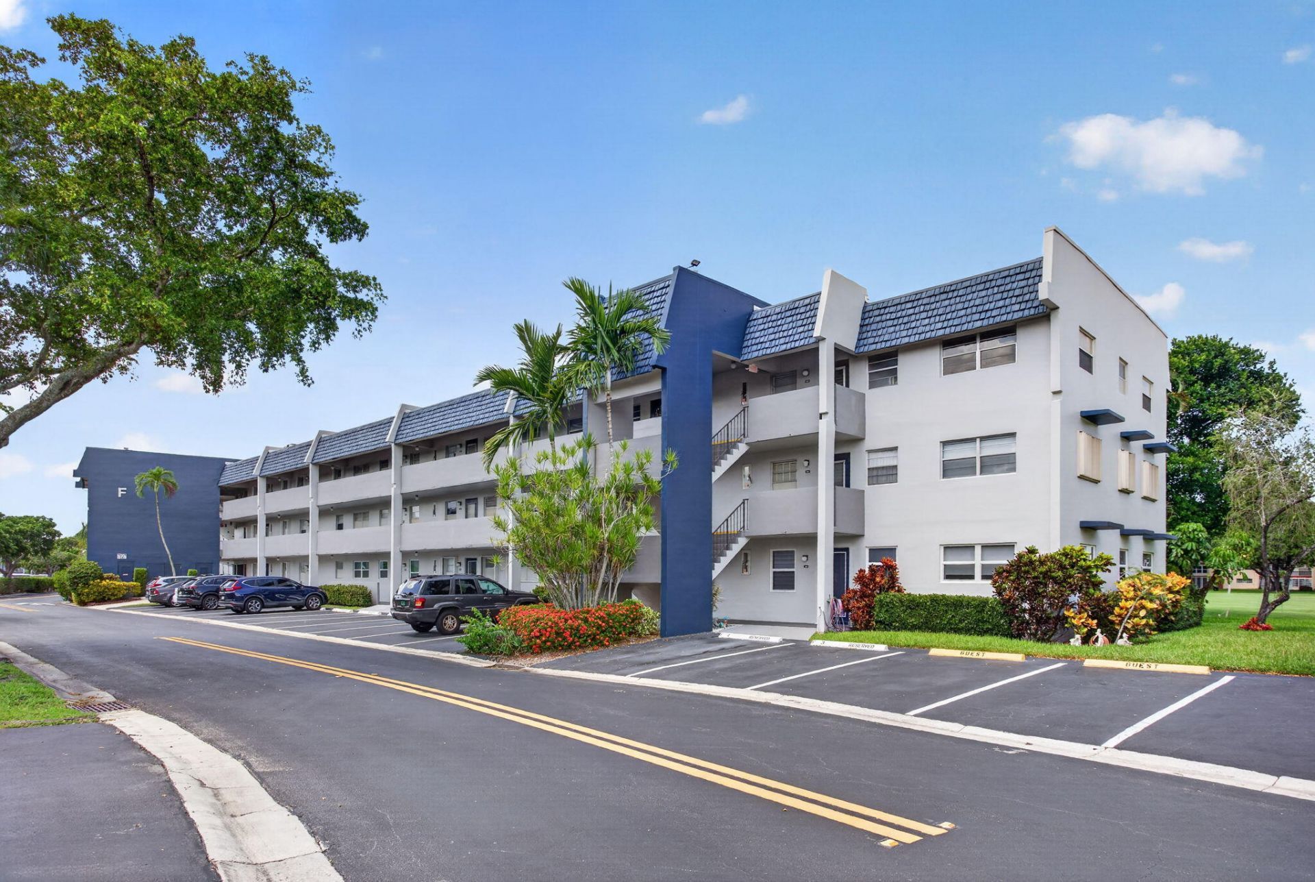 7827 Golf Cir Drive, Unit 301, Margate, FL 33063 Photo