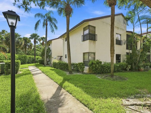 2581 Carambola Circle N, Coconut Creek, FL 33066
