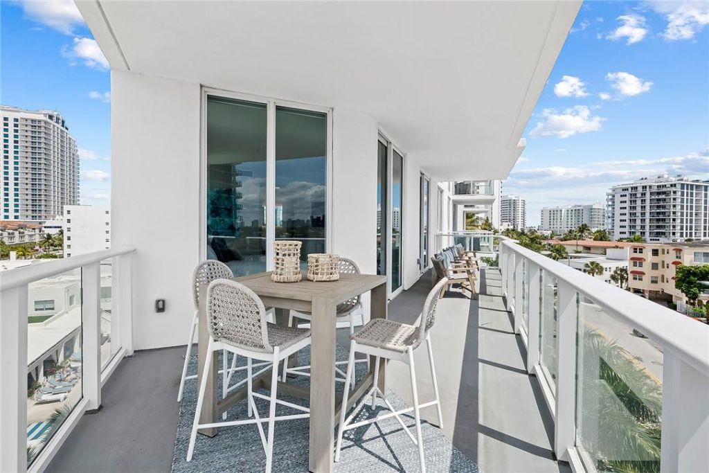 401 N Birch Road, Unit 508, Fort Lauderdale, FL 33304 Photo