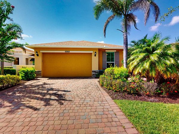 10263 SW Indian Lilac Trail, Port St. Lucie, FL 34987