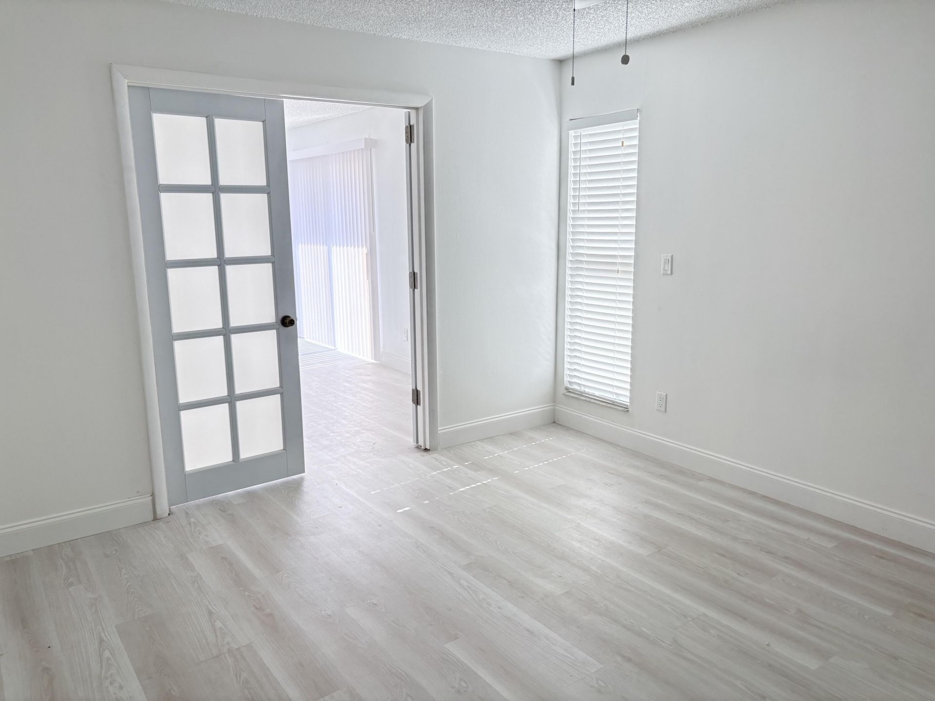 635 Executive Center Drive, West Palm Beach, FL 33401 Photo
