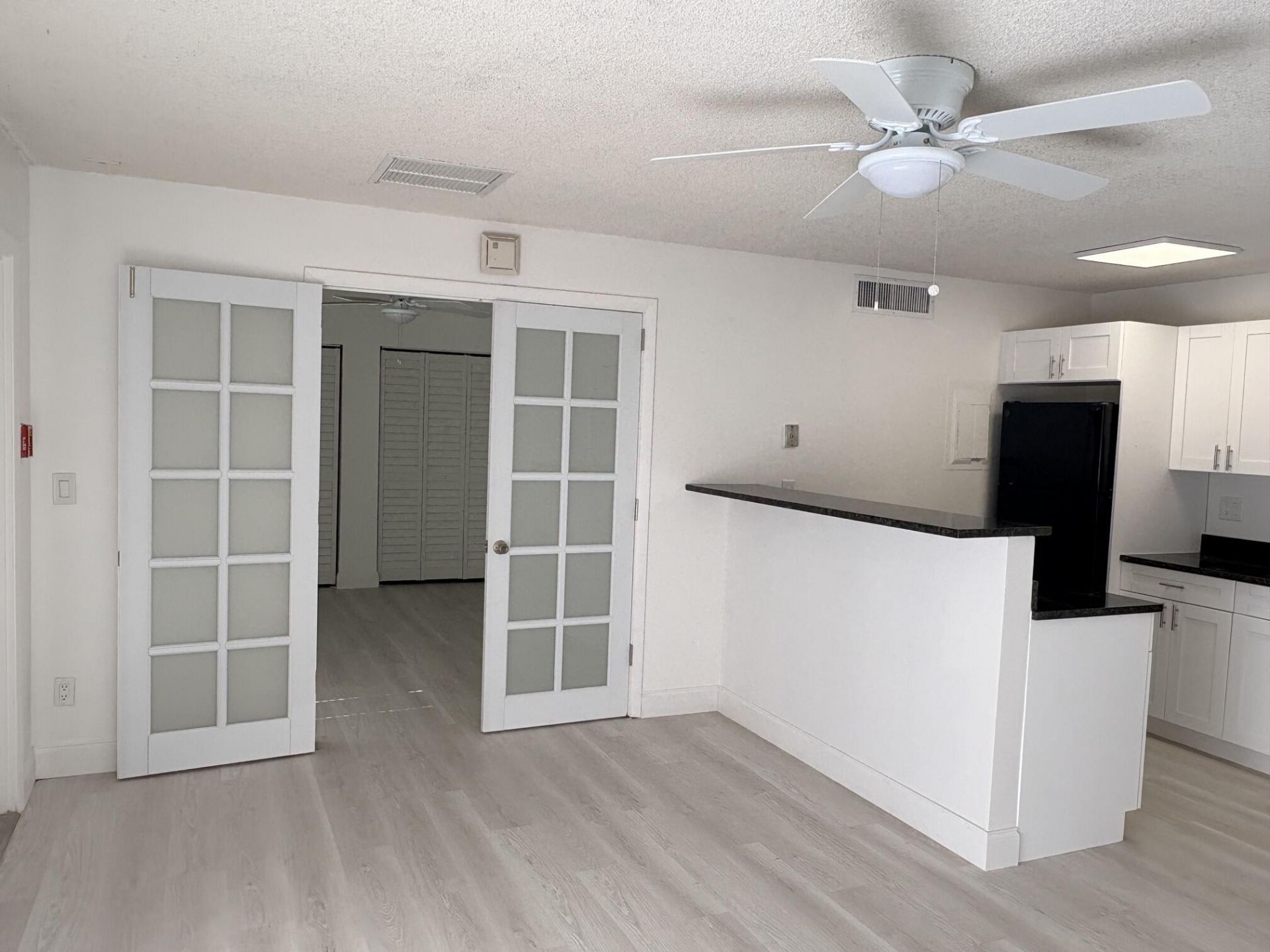 635 Executive Center Drive, West Palm Beach, FL 33401 Photo
