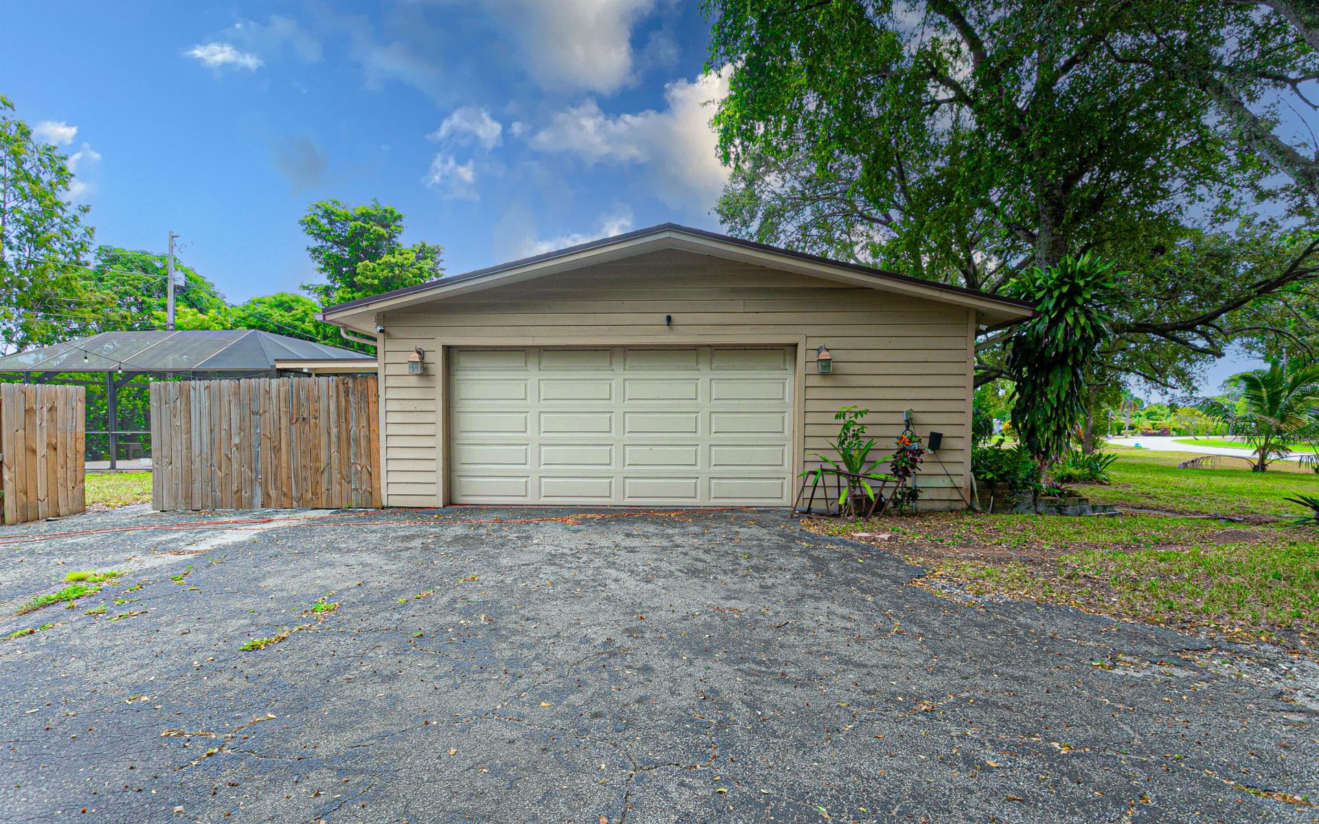 4511 E Country Club Circle, Plantation, FL 33317 Photo