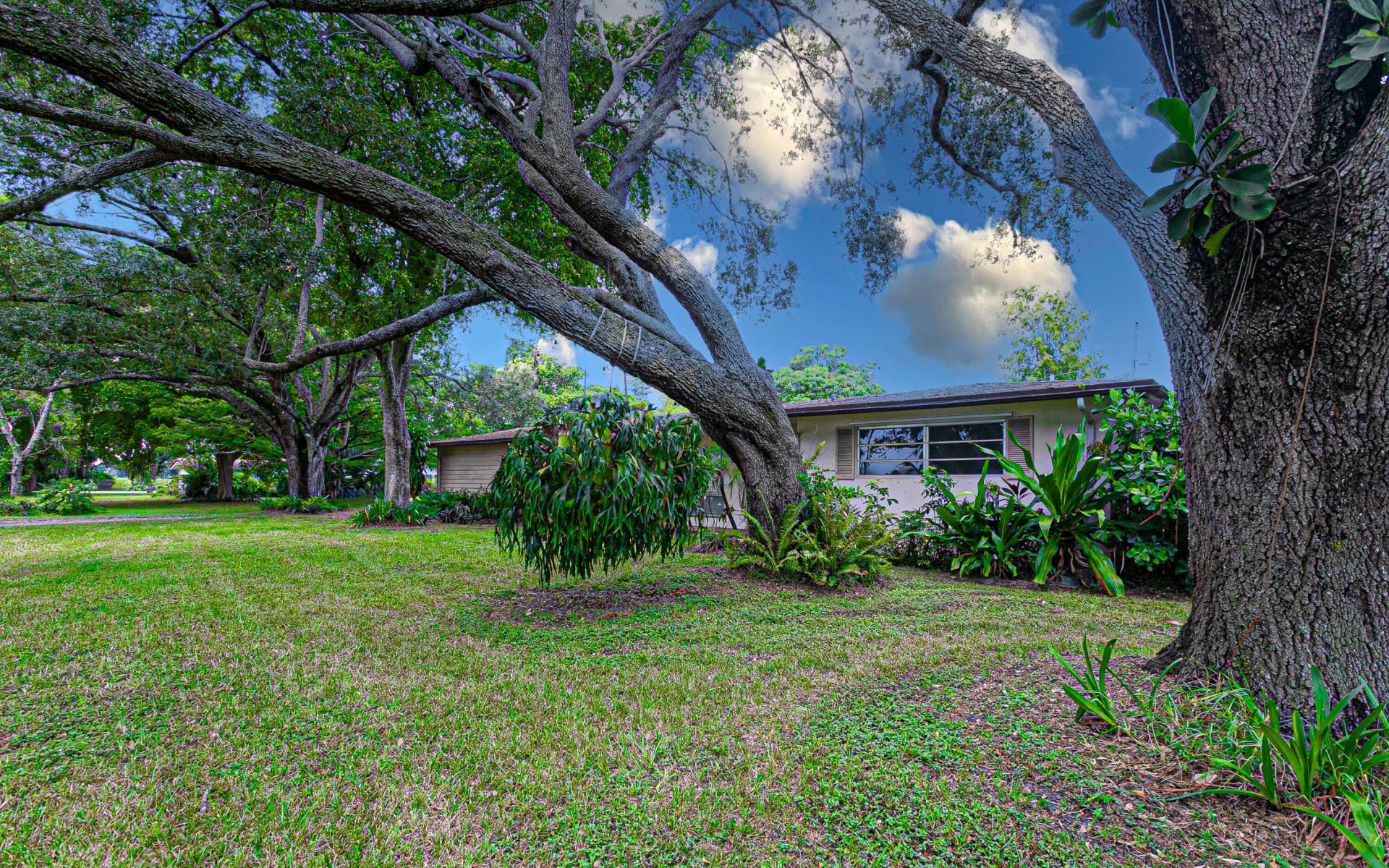 4511 E Country Club Circle, Plantation, FL 33317 Photo
