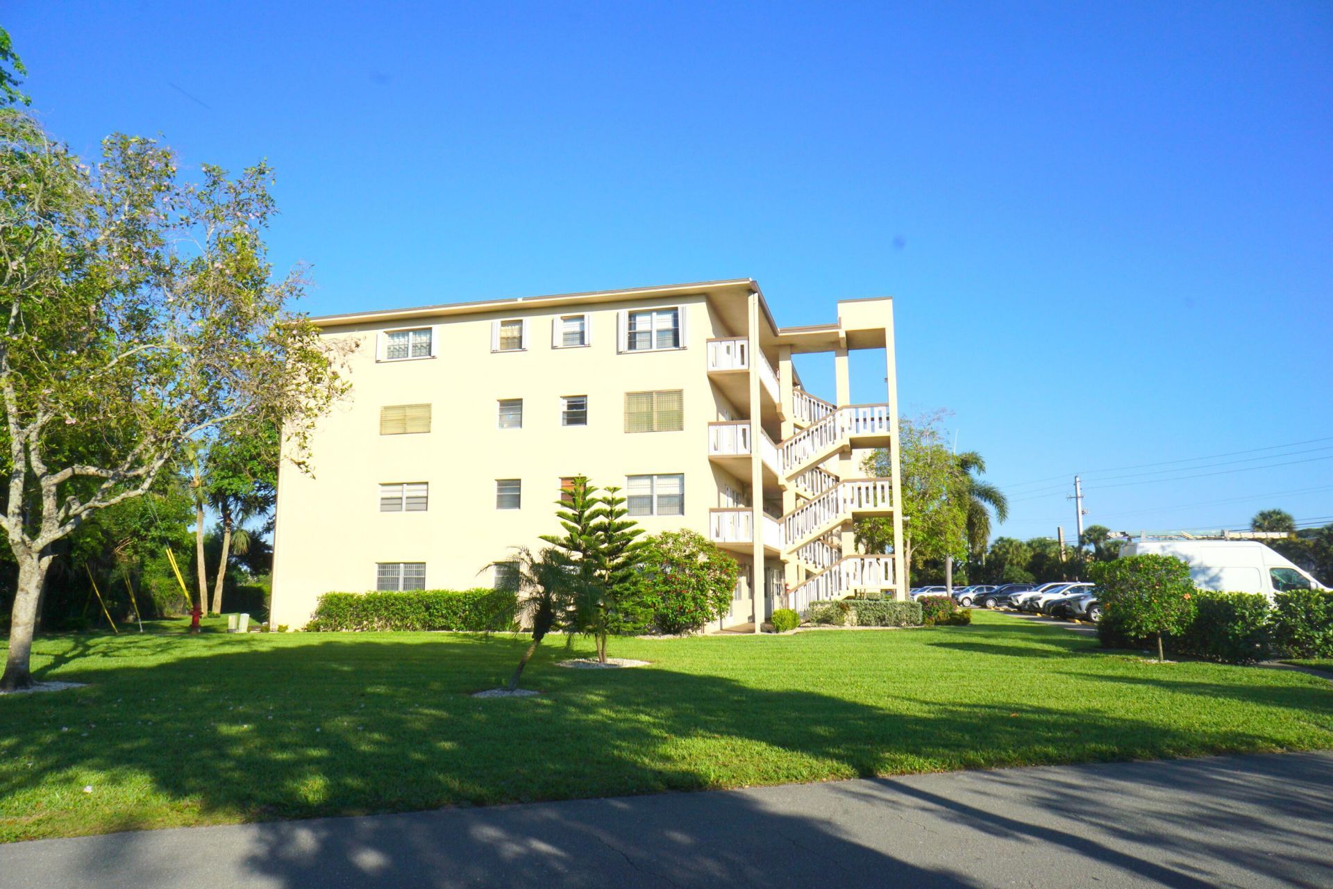 401 Southampton A, West Palm Beach, FL 33417 Photo