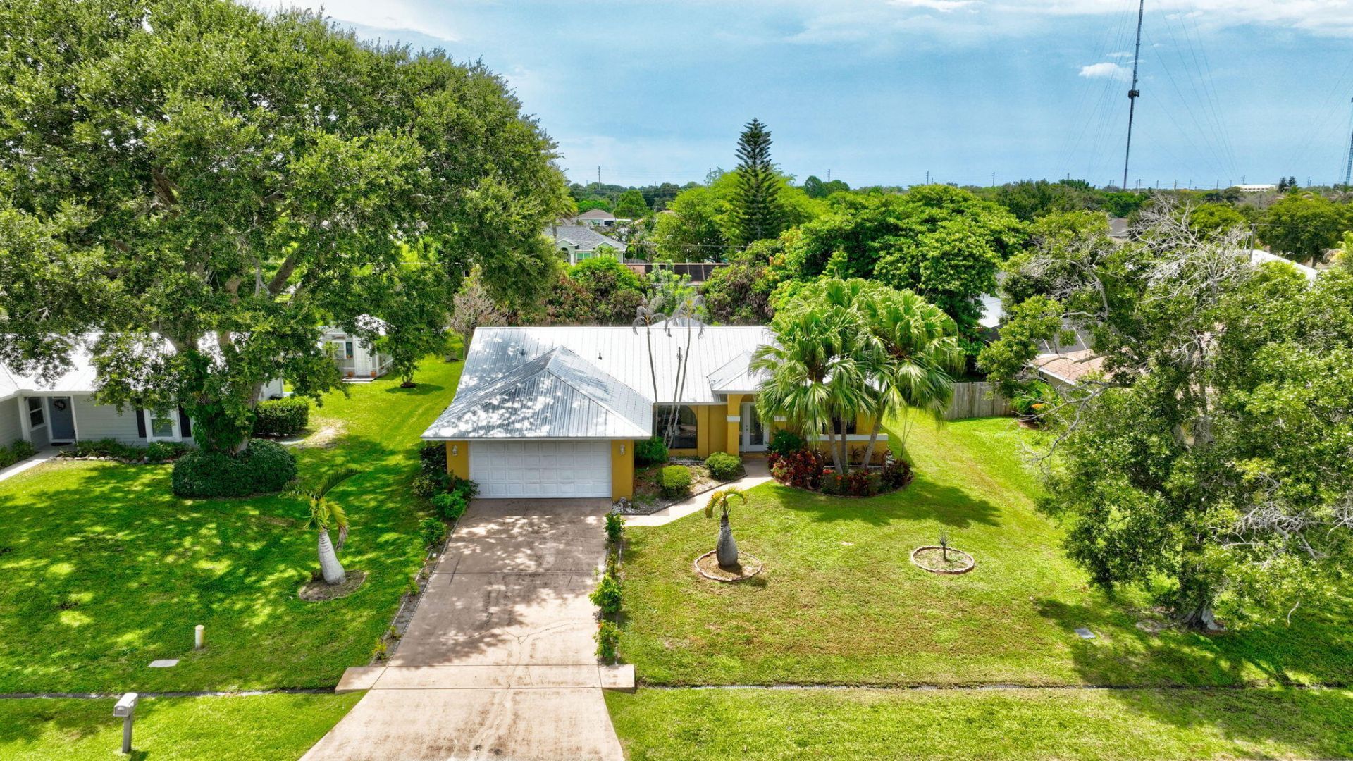 2252 SE Mcmaster Street, Port Saint Lucie, FL 34952 Photo