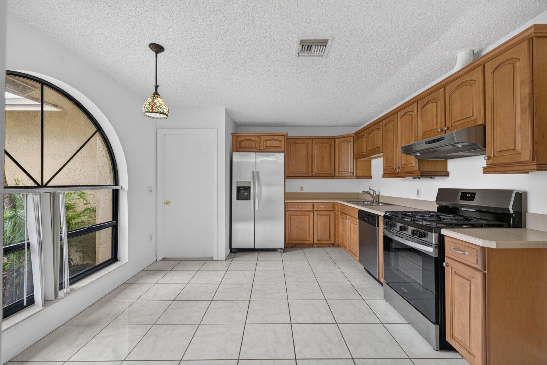2252 SE Mcmaster Street, Port Saint Lucie, FL 34952 Photo
