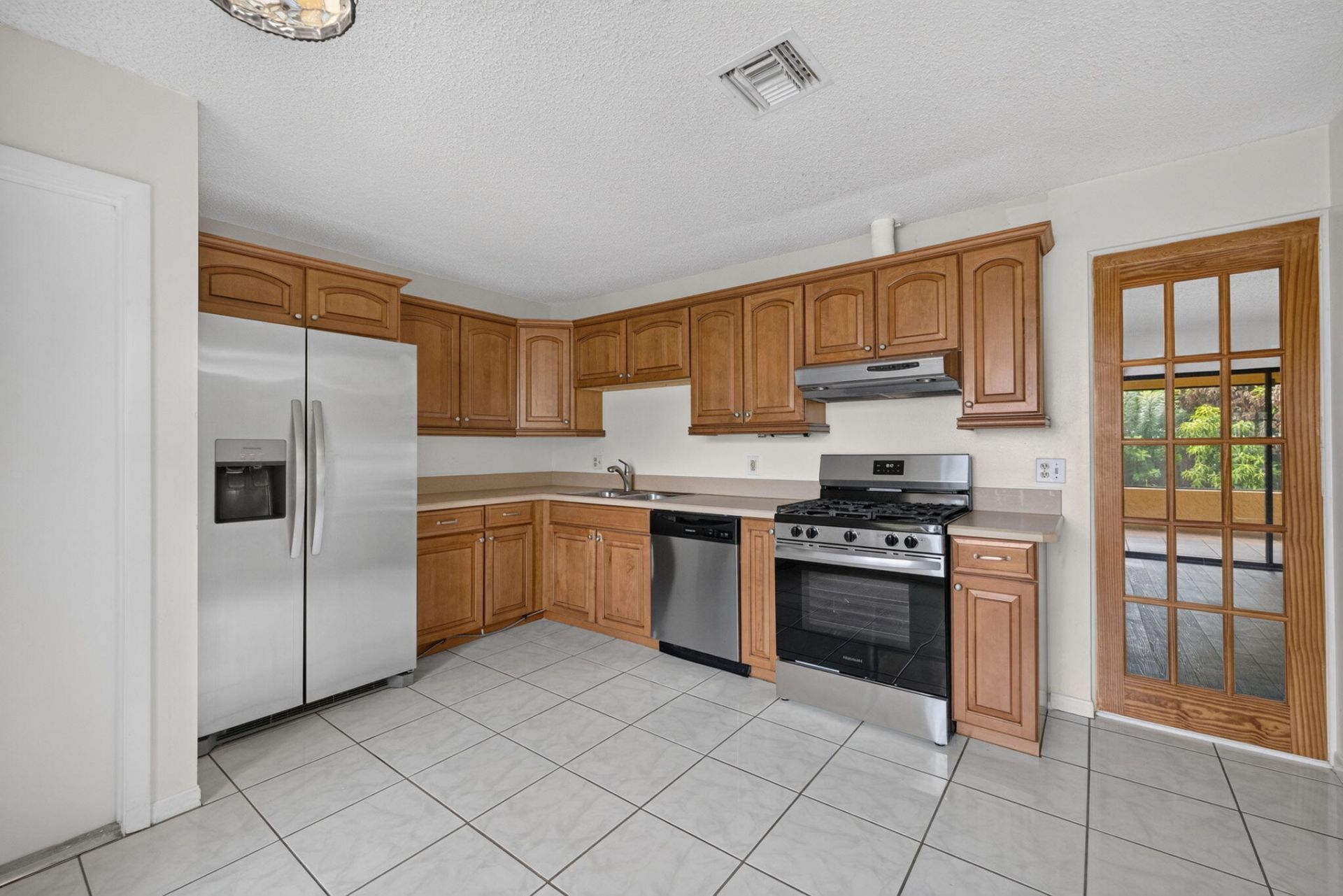 2252 SE Mcmaster Street, Port Saint Lucie, FL 34952 Photo