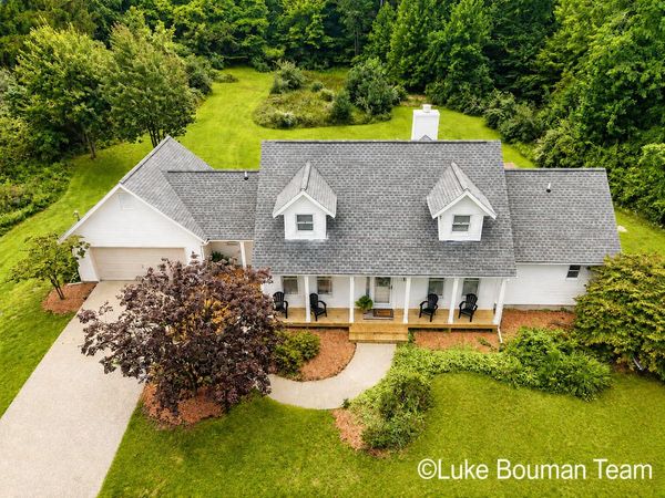 6352 143rd Avenue, Holland, MI 49423