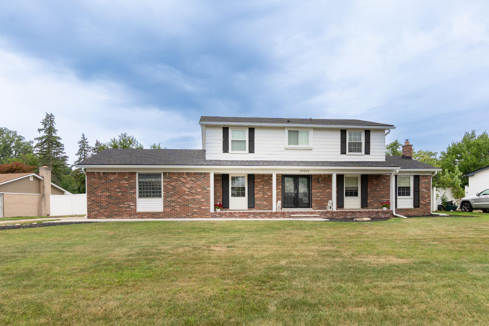 25569 Kilreigh Drive, Farmington Hills, MI 48336 Main Photo