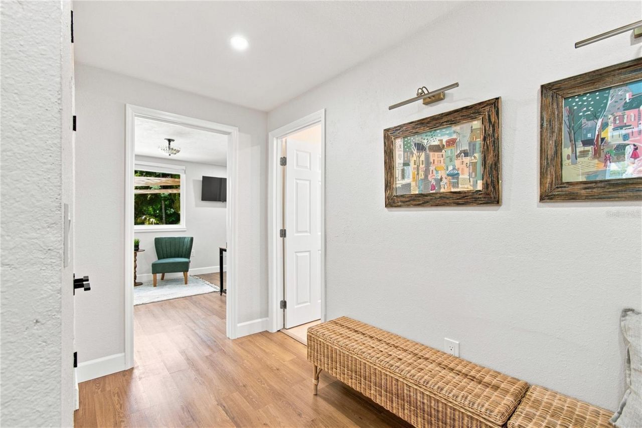 6218 7th Street S, Saint Petersburg, FL 33705 Photo