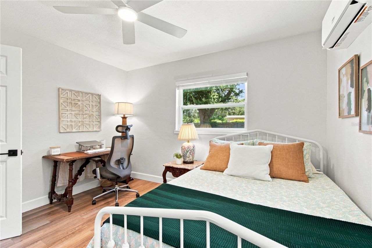 6218 7th Street S, Saint Petersburg, FL 33705 Photo