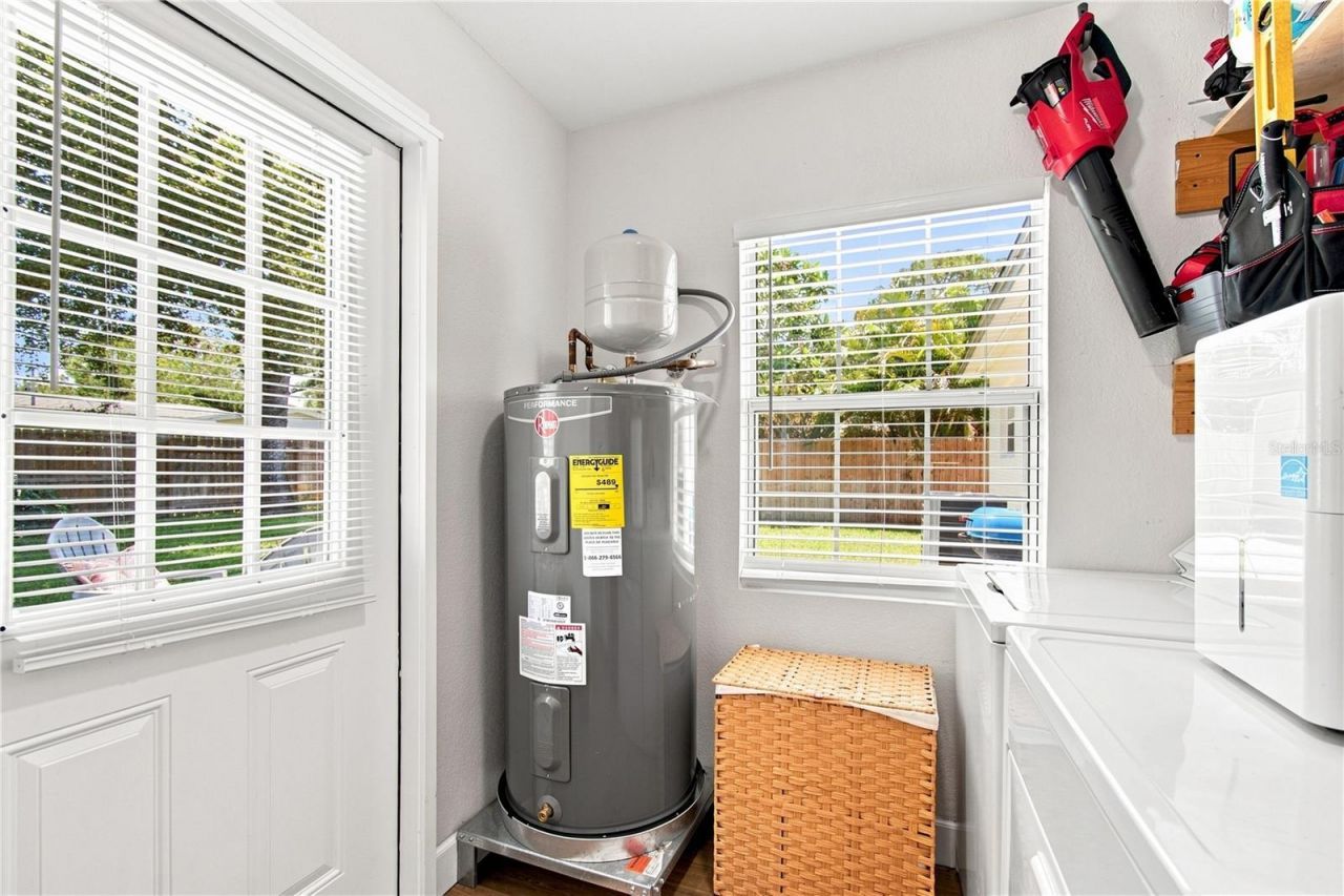 6218 7th Street S, Saint Petersburg, FL 33705 Photo