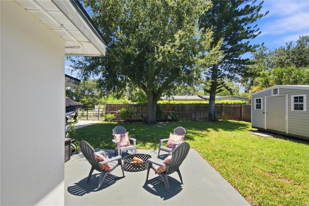 6218 7th Street S, Saint Petersburg, FL 33705 Photo