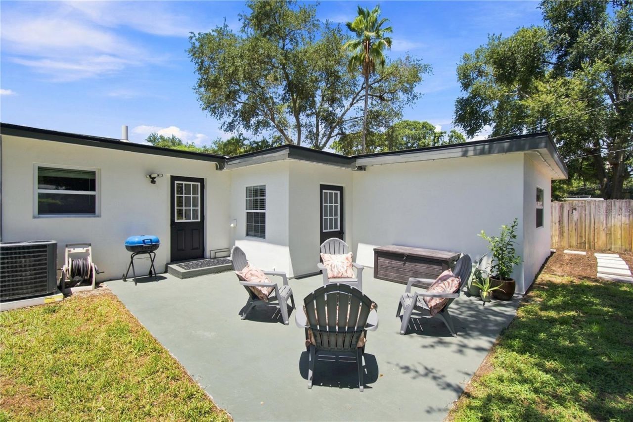 6218 7th Street S, Saint Petersburg, FL 33705 Photo