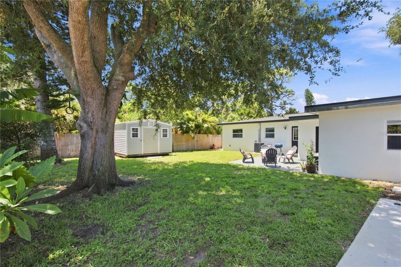 6218 7th Street S, Saint Petersburg, FL 33705 Photo