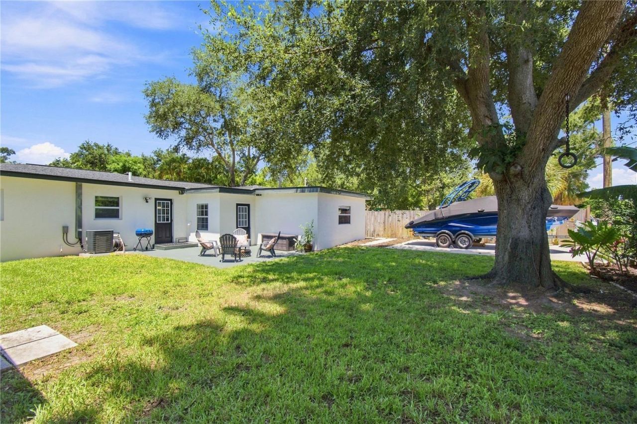 6218 7th Street S, Saint Petersburg, FL 33705 Photo