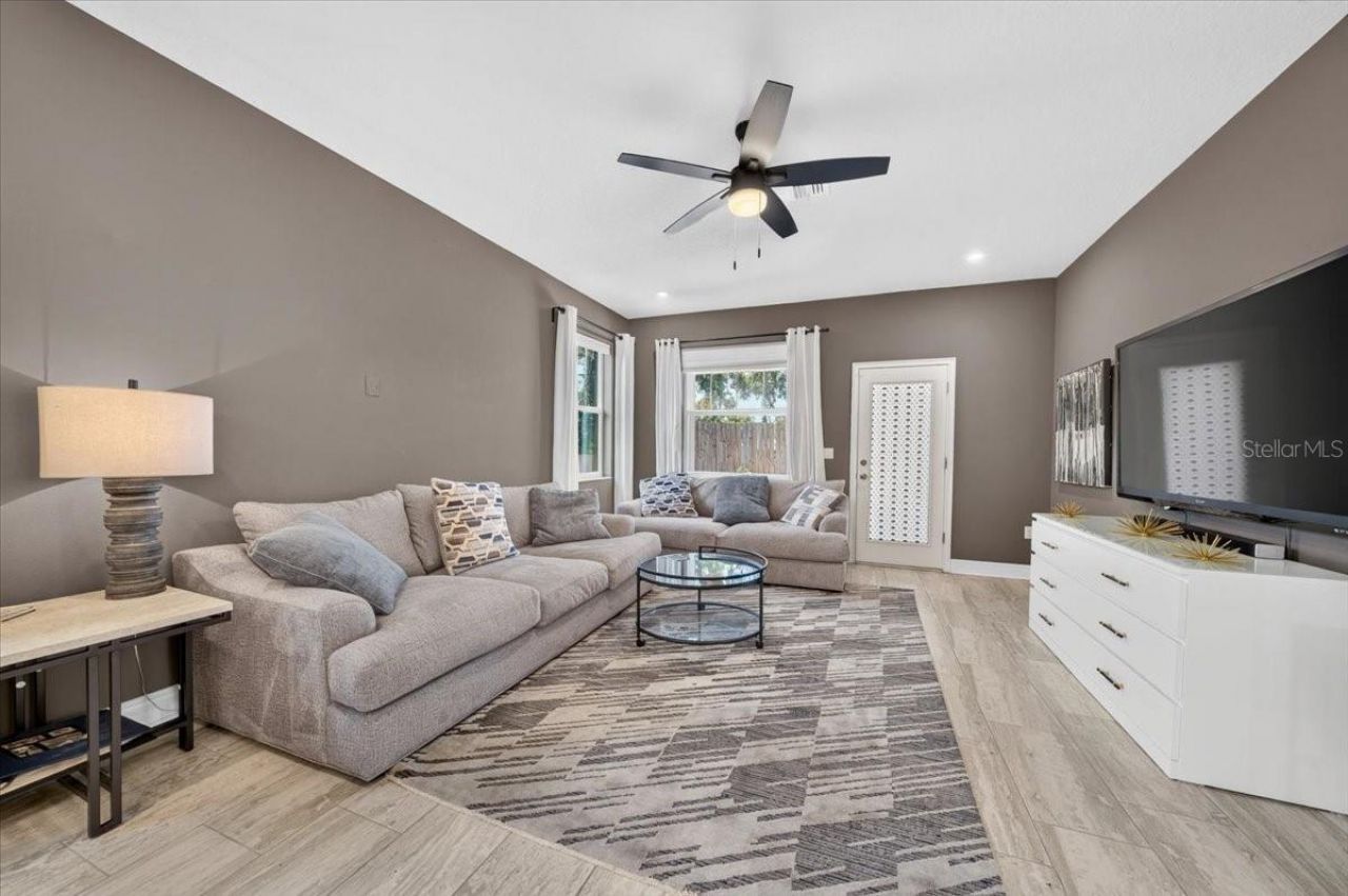 1821 27th Street S, Saint Petersburg, FL 33712 Photo